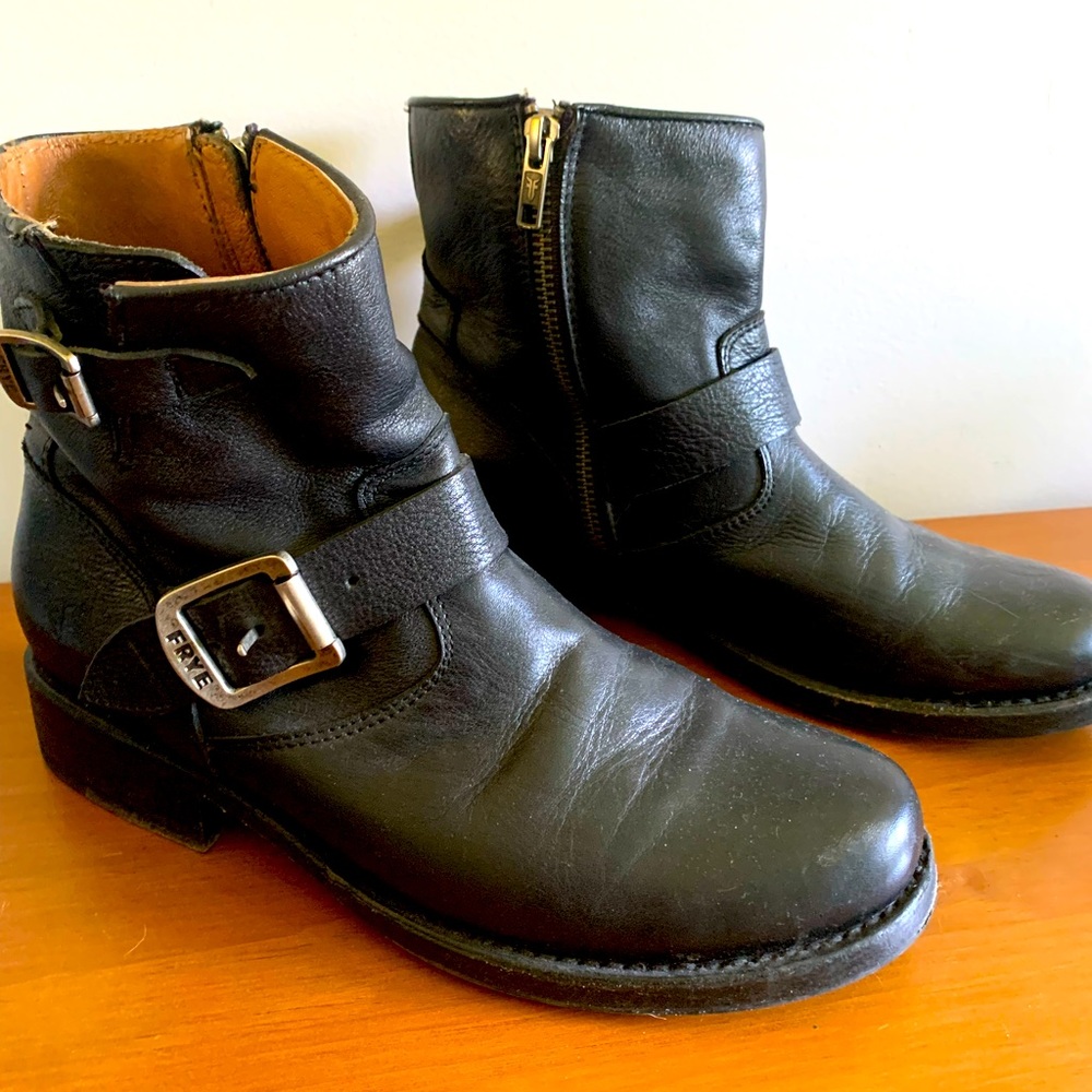 Frye Engineer Double Buckle size 7